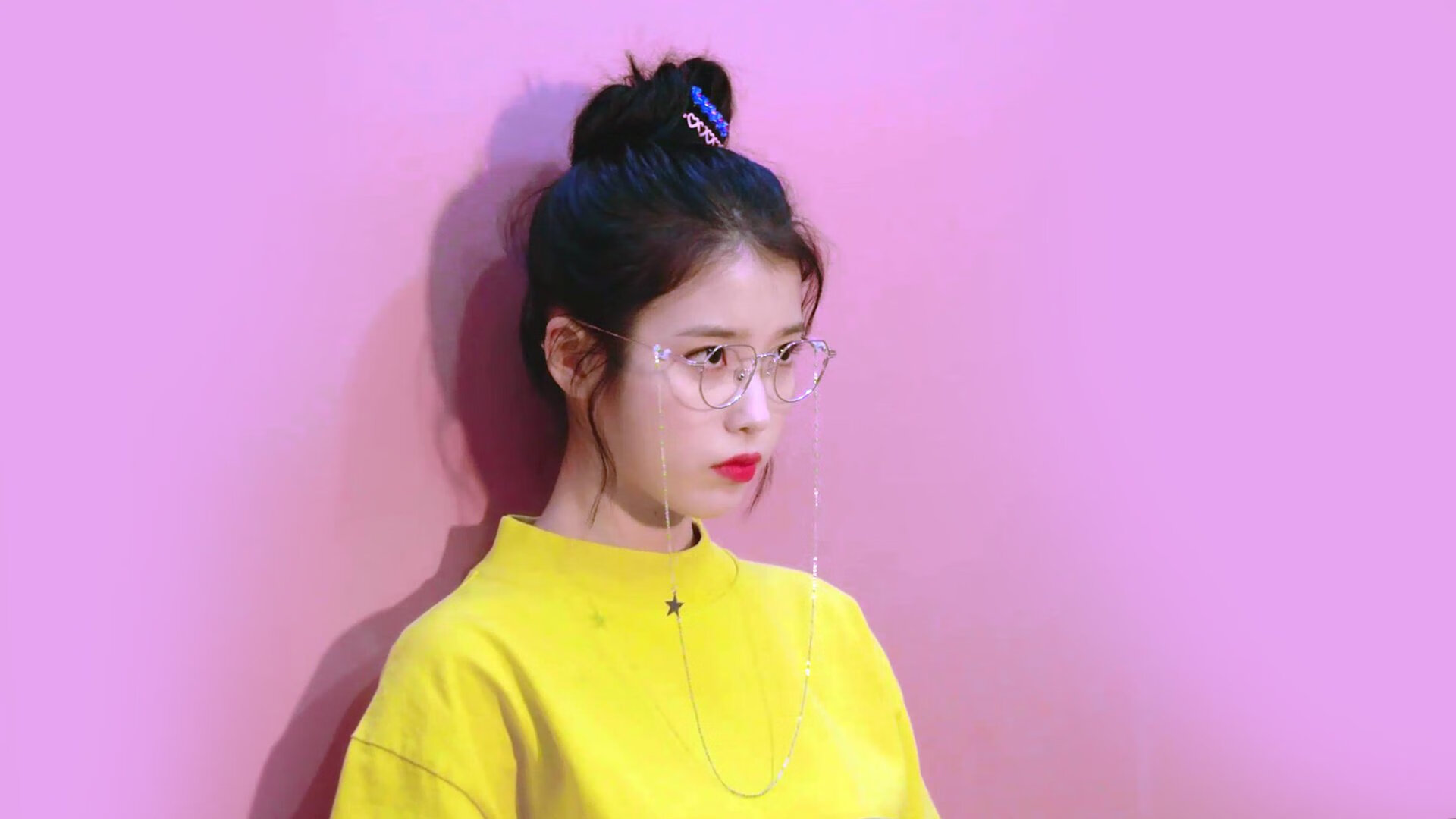 kaiyun体育综合-“激情无限：每一圈都燃烧的赛车热血”，激情燃烧岁月简谱